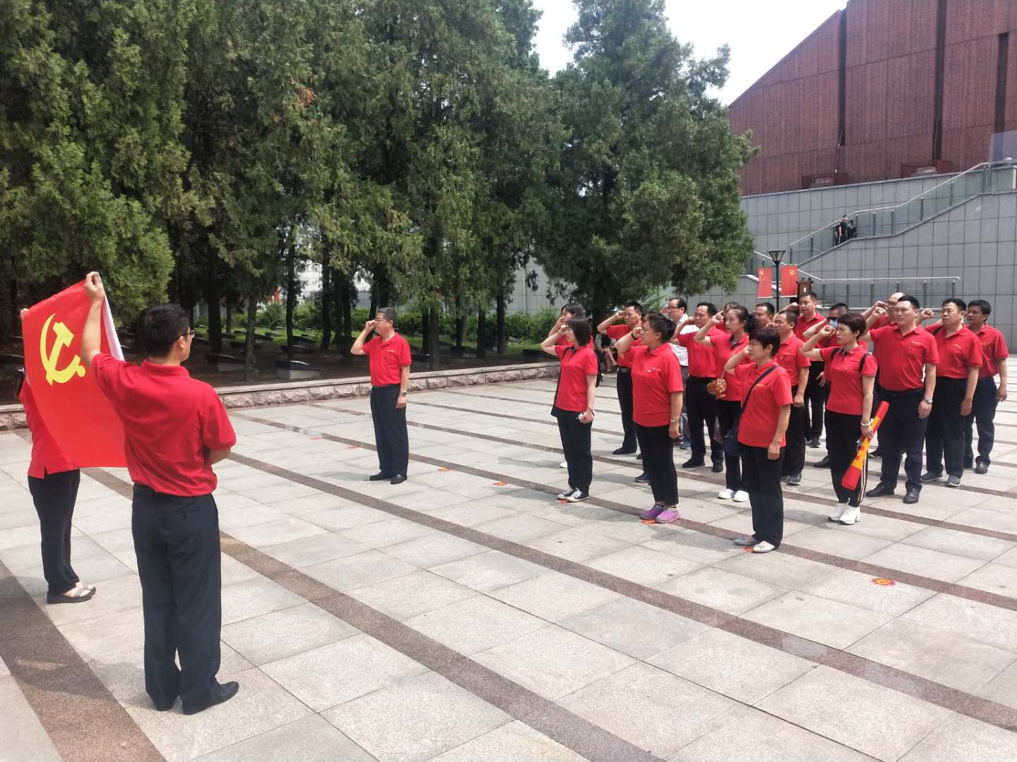 【蜜桃视频APP色版网站顏料】|走進革命聖地，傳承沂蒙精神